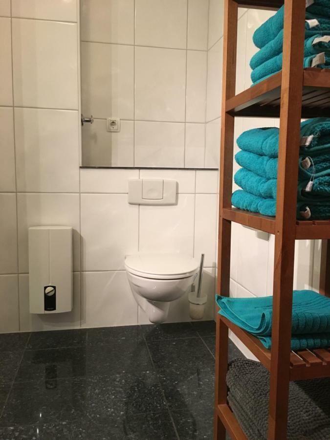Bredeneyer Strasse 66A Apartment Есен Екстериор снимка
