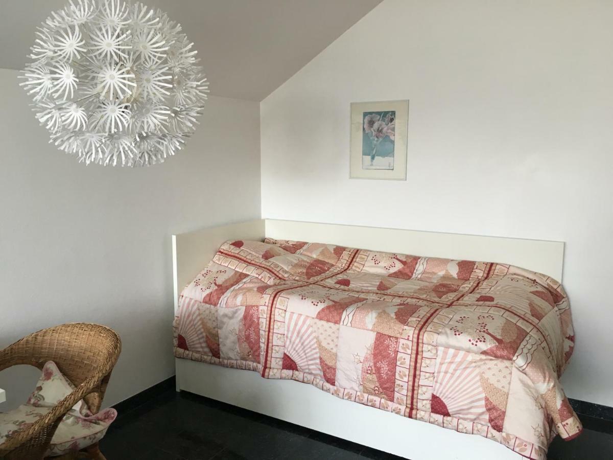 Bredeneyer Strasse 66A Apartment Есен Екстериор снимка